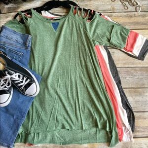 NEW• Umgee Unique Vintage Soft Top 3/4 Sleeve Top•L-XL